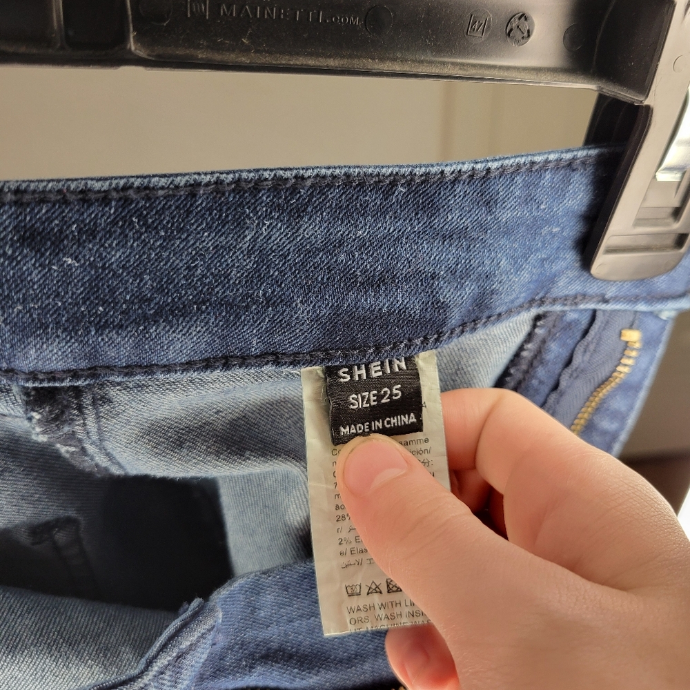 Jeans - Picture 3 of 3